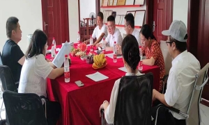 子良鎮(zhèn)張書記赴湖南東環(huán)環(huán)?？萍加邢薰具M(jìn)行調(diào)研指導(dǎo)工作